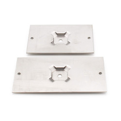 Porte étiquette à riveter