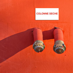 Panneau Plaque réglementaire ou normalisée Plaque réglementaire normée  Colonne sèche