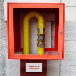 Panneau Plaque réglementaire ou normalisée Plaque réglementaire normée  Barrage Gaz Chaufferie  en pvc