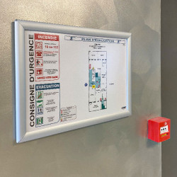 Plan d'évacuation avec cadre noir